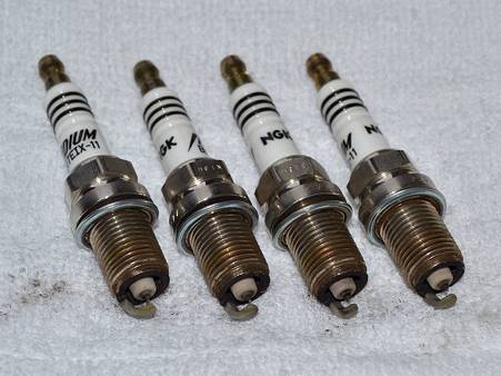 NGK BKR7EIX-11 取り外し後