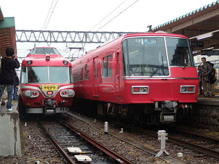 7011Fと5702F並び
