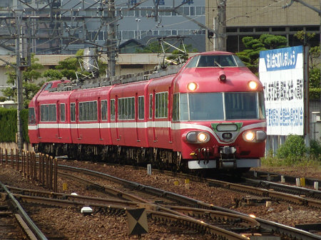 7011FBT返却回送@神宮前