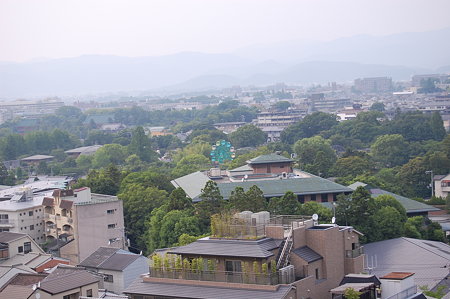 Westin都ホテル京都からの眺め　京都市動物園の観覧車