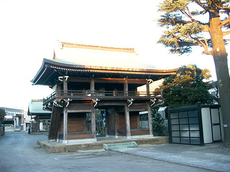 調布の西光寺、山門