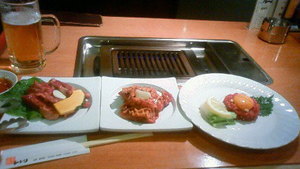 焼き肉トトリ　さがり　ハチノス　ユッケ