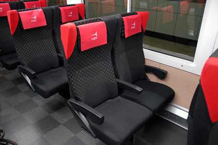 N'EX 成田エクスプレス E259系 普通車シート