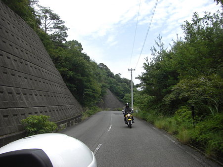 平尾台を下る