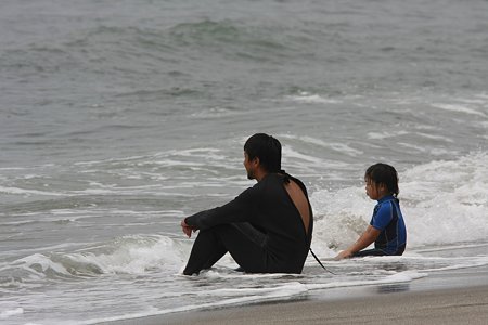 2009.06.13　七里ガ浜　surfer親子